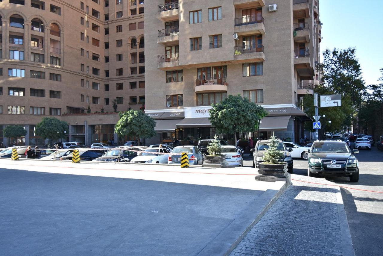 Yerevan4You Courtyard Esterno foto